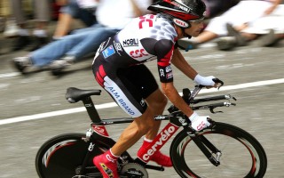 pg电子官网|再赢一场？太阳众将登机前往湾区，明日将再战勇士